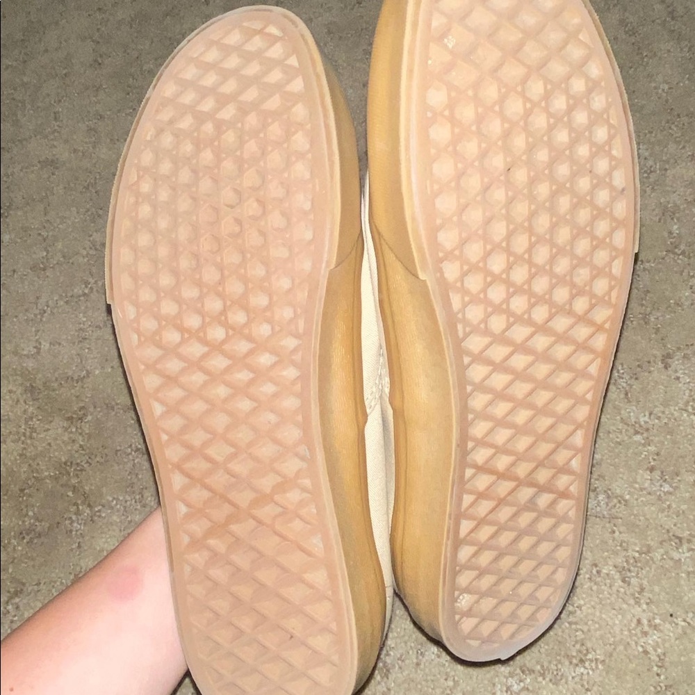 Vans! - Picture 2 of 2